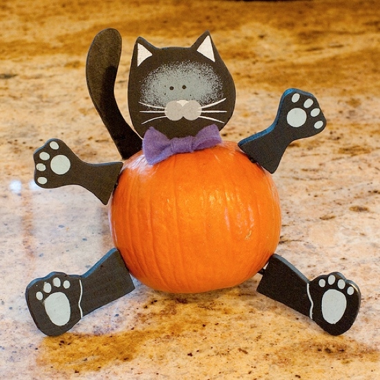 Lots of really cute pumpkin ideas that don't require any carving!