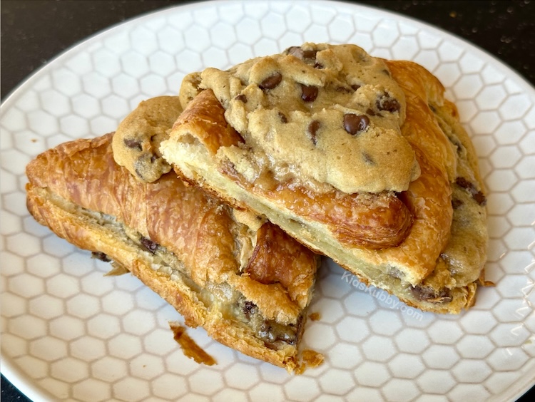 flaky on the outside and gooey on the inside is what you'll get with this fun dessert recipe. My kids love making chocolate chip cookie croissants. It will be your family's new favorite dessert. 