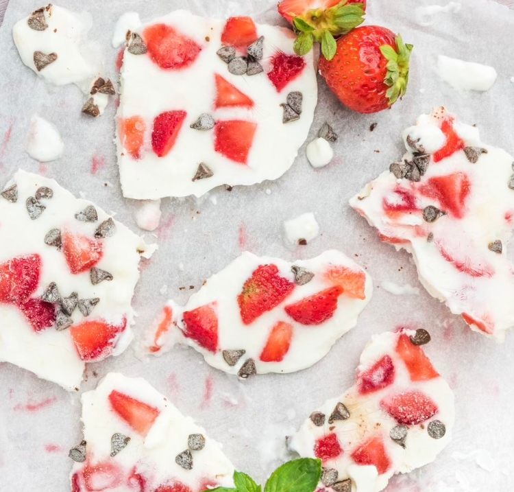 This 3 ingredient recipe is so easy to make and even your pickiest eater will love it. Yogurt bark made with strawberries and mini chocolate chips is the best healthy treat for kids. 