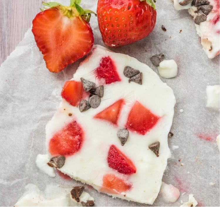 5 minutes and 3 simple ingredients are all you need to make the best yogurt bark ever. My kids go nuts for this easy snack idea. The perfect snack for after school!