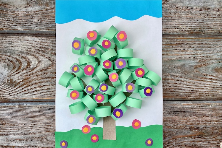 Check out this step by step tutorial of a fun and easy spring time craft that's perfect for preschoolers. I love a good paper craft idea and this 3d construction paper tree does not disappoint. 