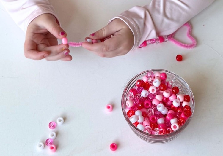 How to make beaded heart wands for Valentine's Day