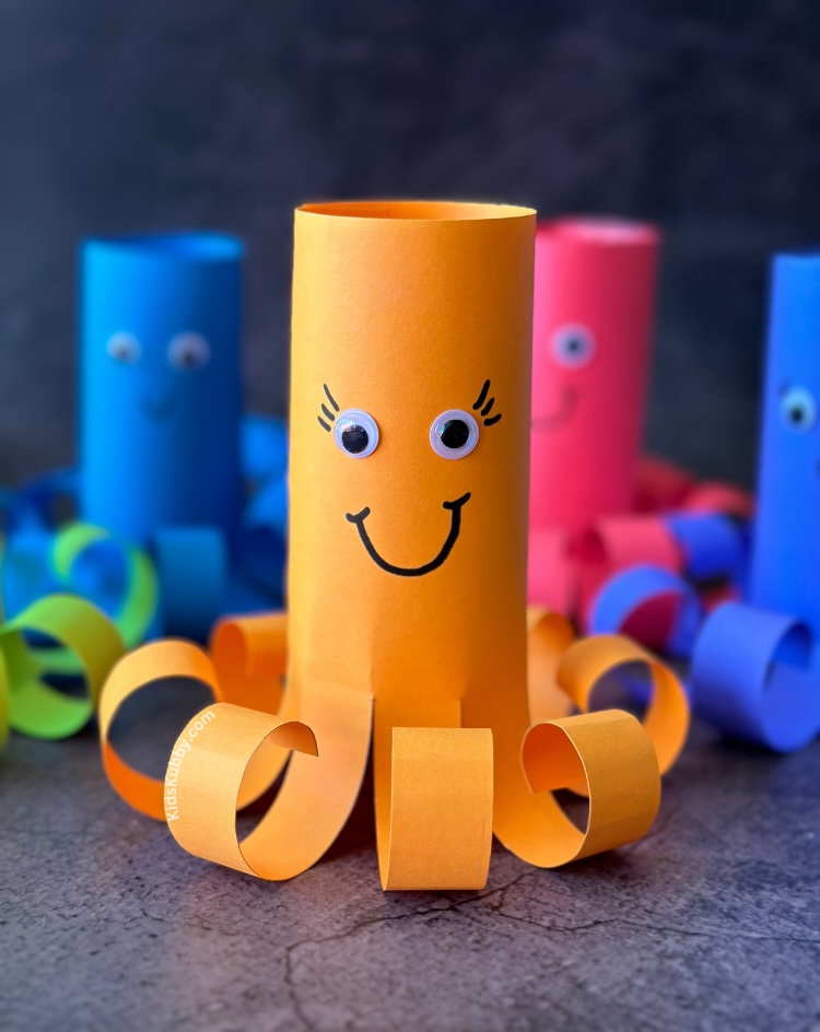 Aren't these just the cutest paper roll octopuses ever? With just paper and glue you can make a fun under the sea paper craft. How perfect is this easy craft idea for preschoolers? I love a cheap and easy craft for kids. 