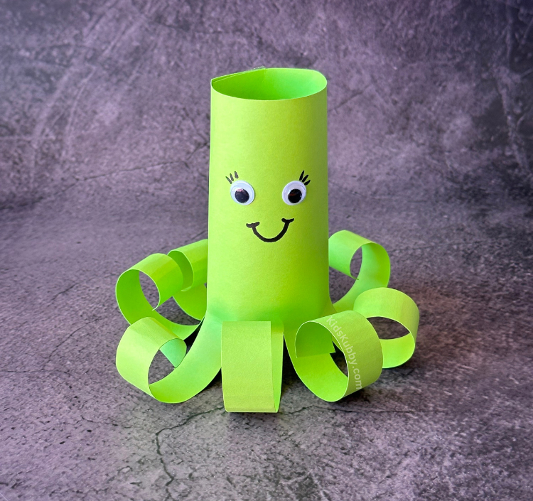 how to make the cutest octopus craft with your kids using just construction paper. I love this easy ocean craft for kids.